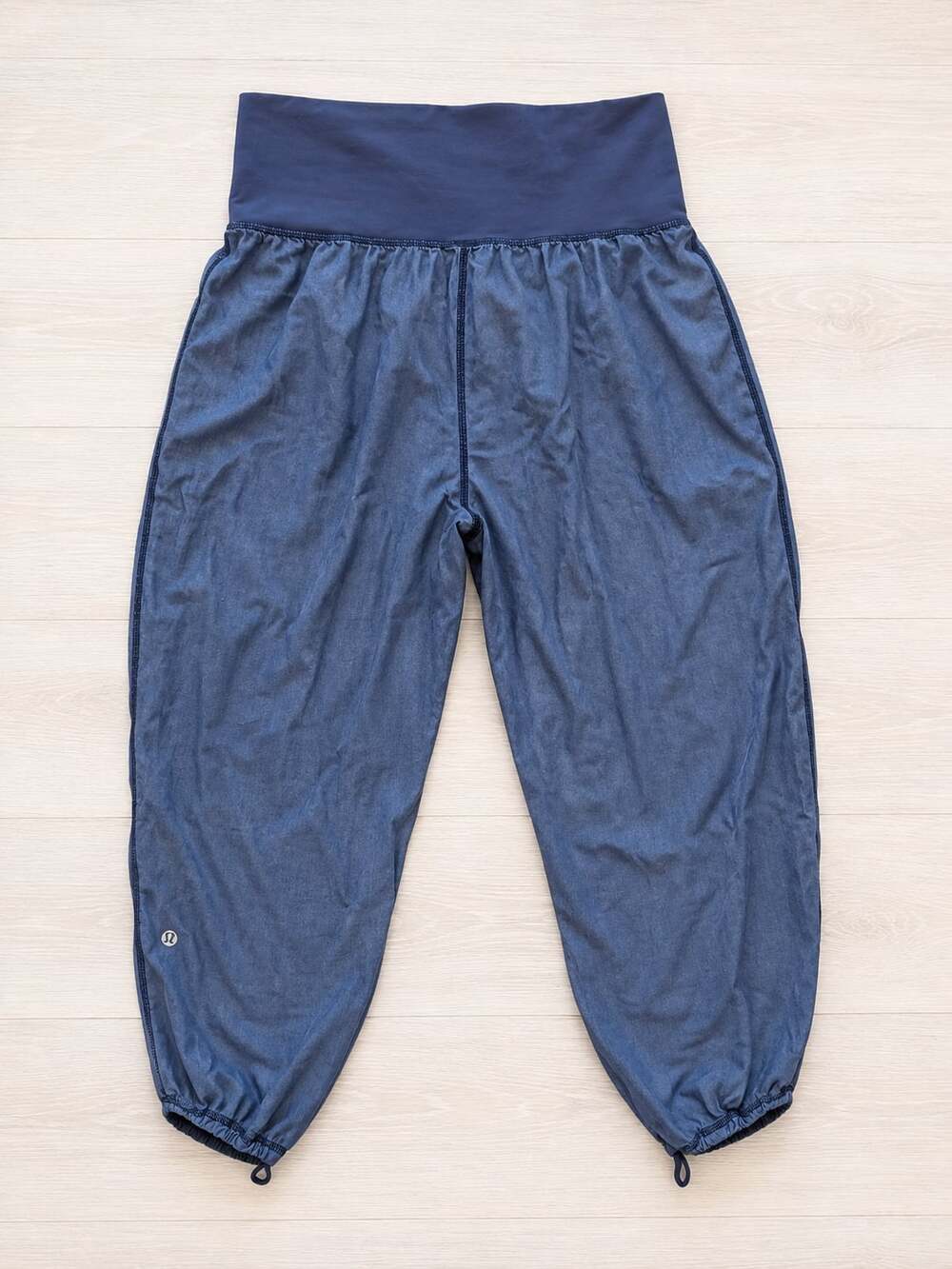 Lululemon Post Power Crop Tencel Blend Harem Pants Sz 4
